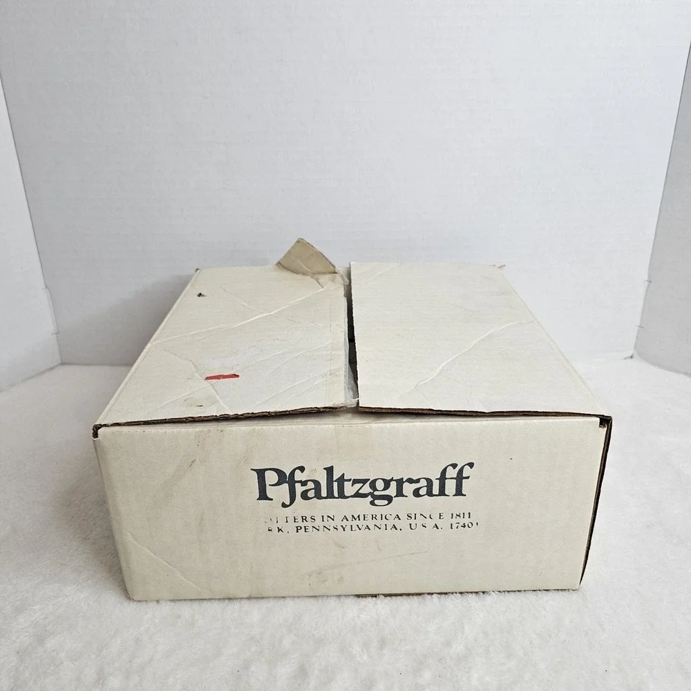 Vintage stoneware set by Pfaltzgraff Casserole, Dish And Salt Pepper Shakers
